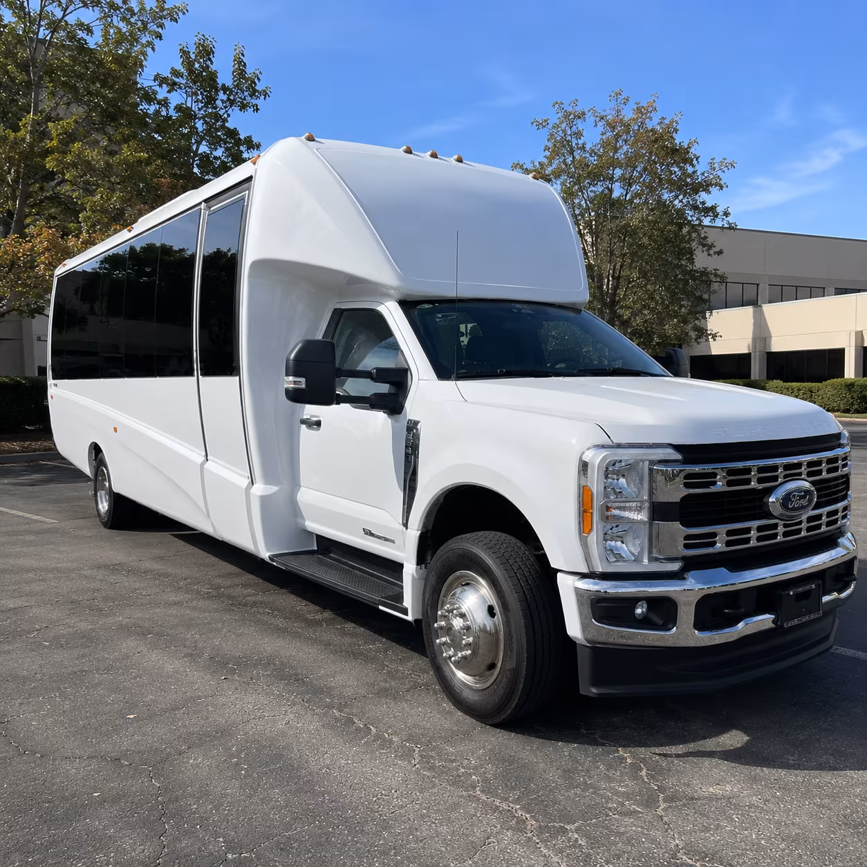 book a bus for your next prom 2