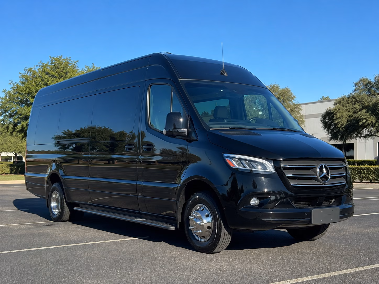 book a bus for your next wedding 1