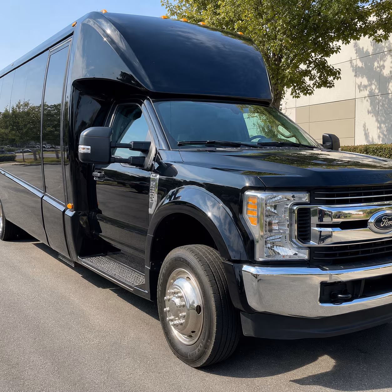 how trip duration and hourly rates affect bus rental costs in tyler
