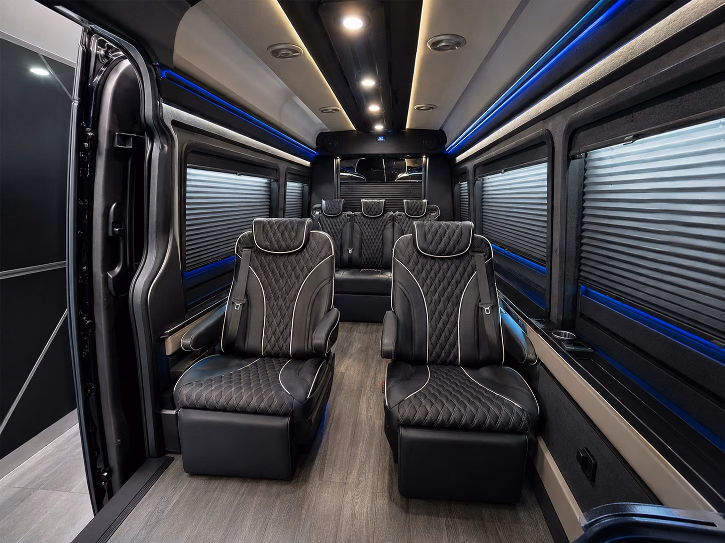 sports team and fan group buses in tyler texas