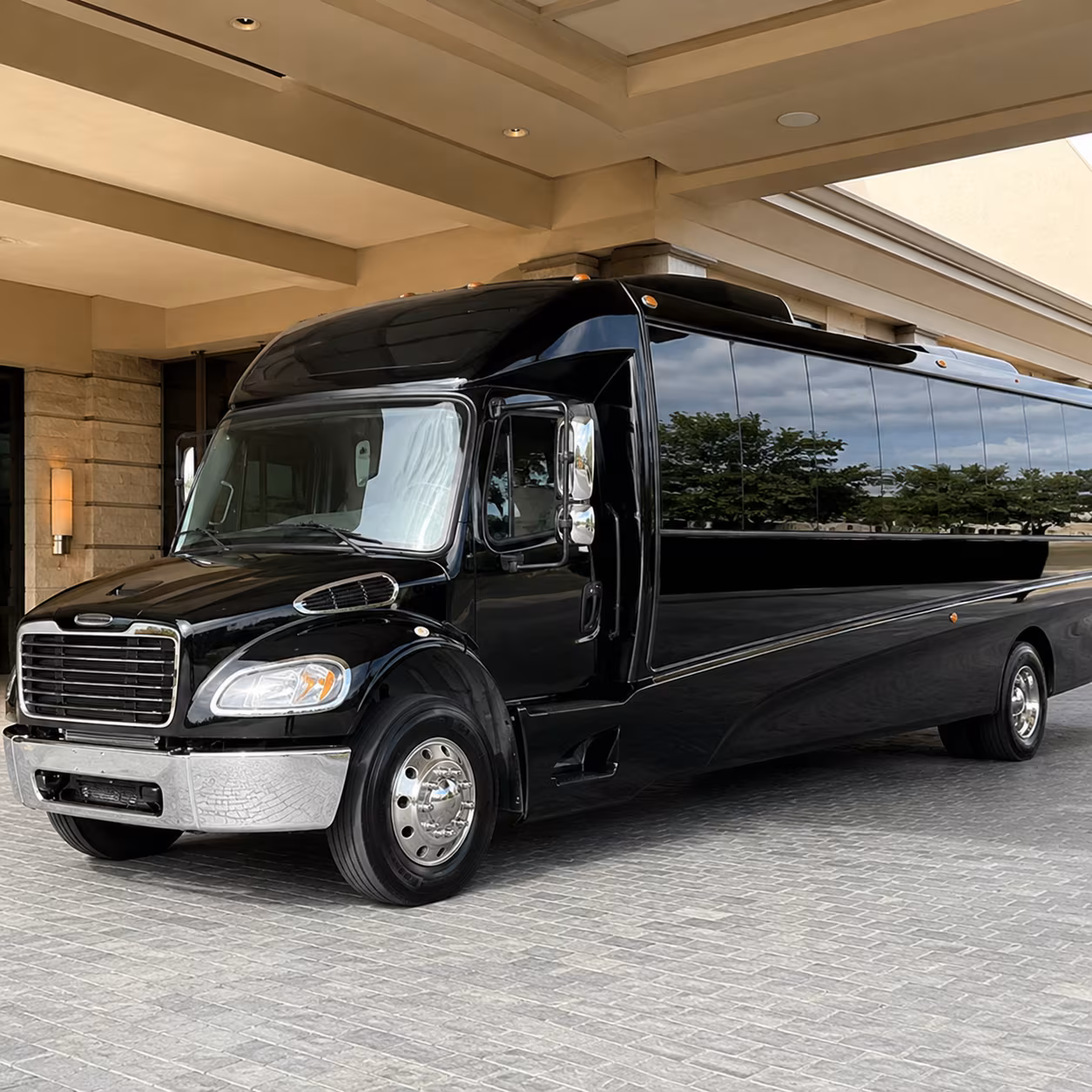 tyler 20 passenger minibus