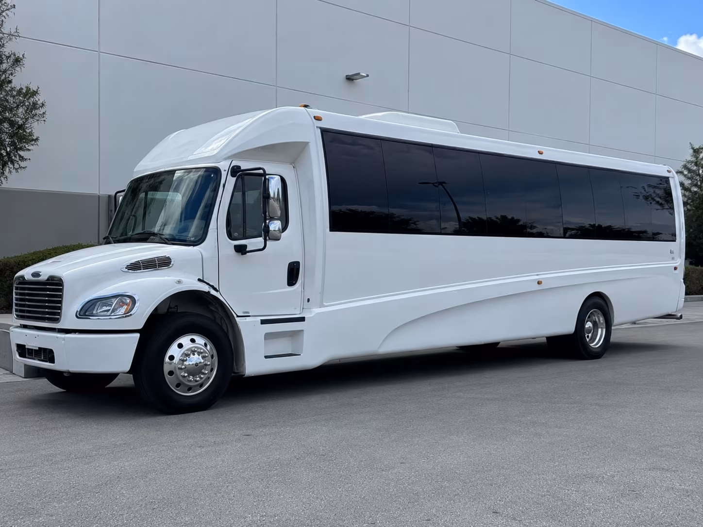 why rent using tylerminibuscompany com